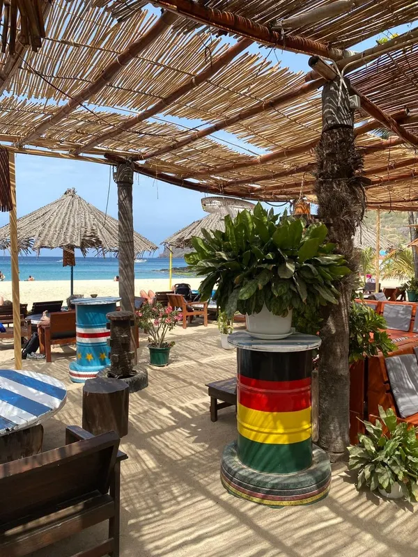 Kabungo Beach Bar atmosphere, Tarrafal Cabo Verde